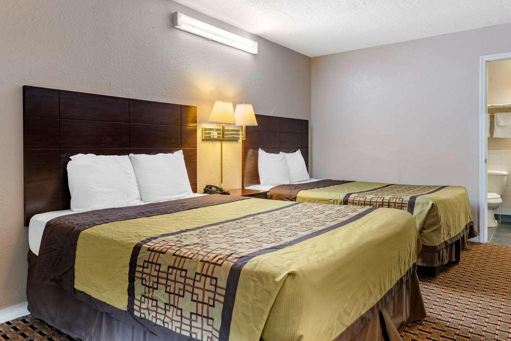 Rodeway Inn New Port Richey Bagian luar foto