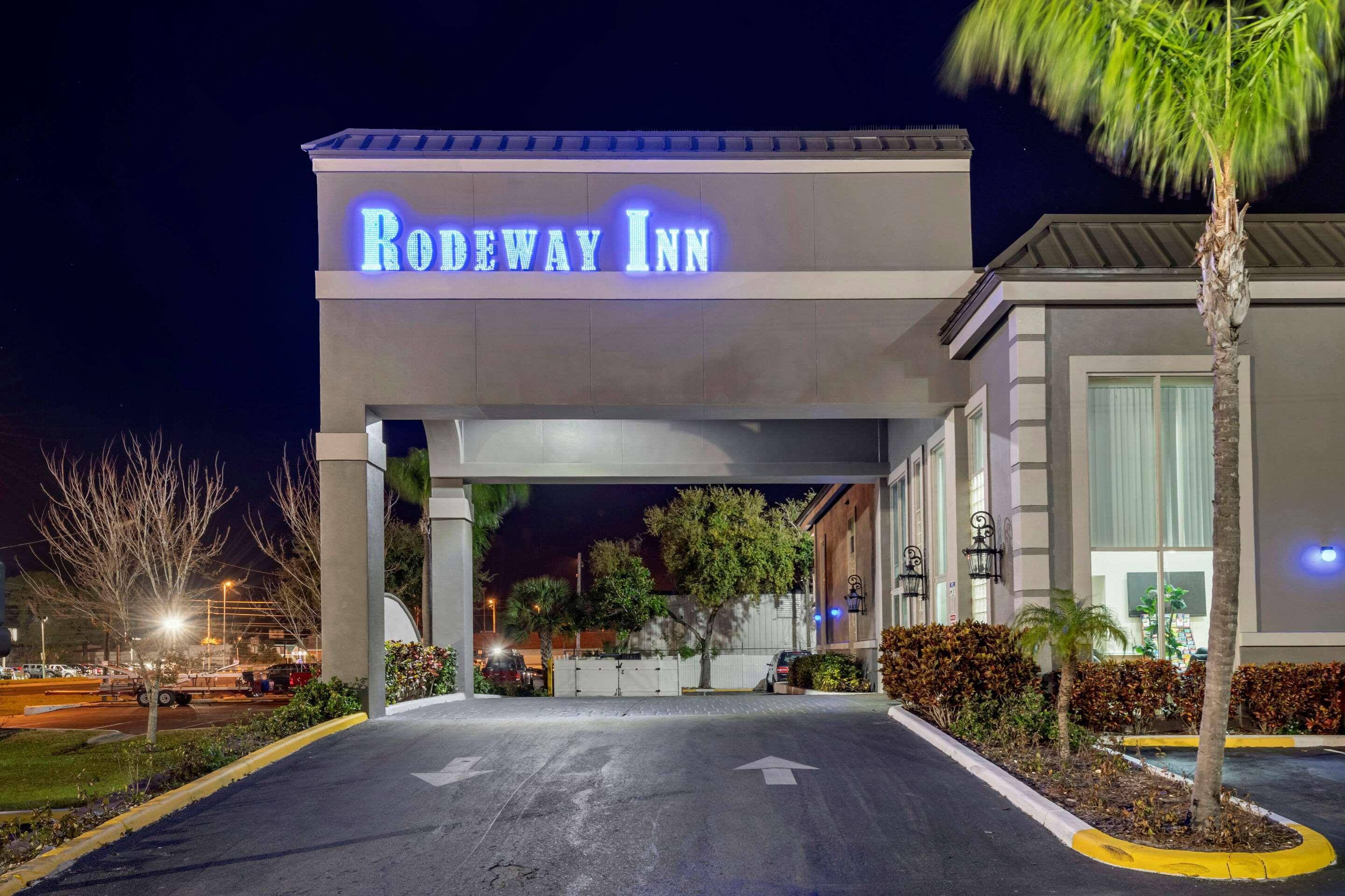 Rodeway Inn New Port Richey Bagian luar foto