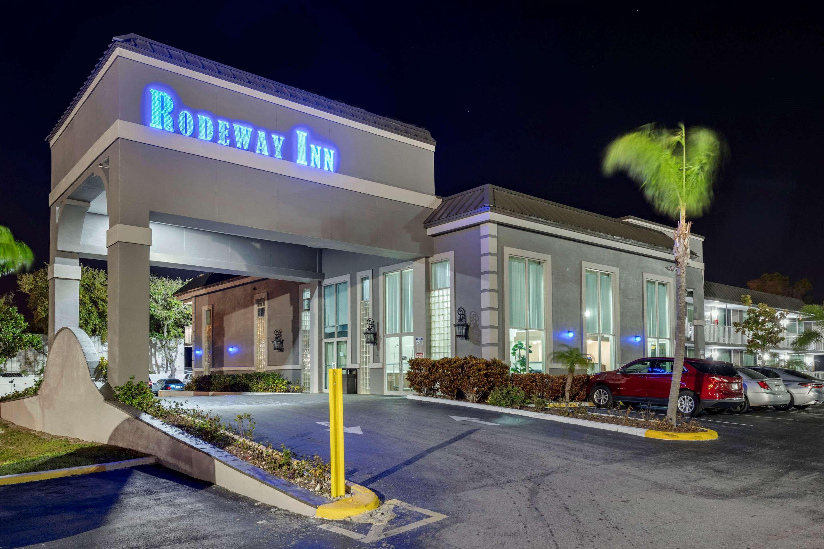 Rodeway Inn New Port Richey Bagian luar foto