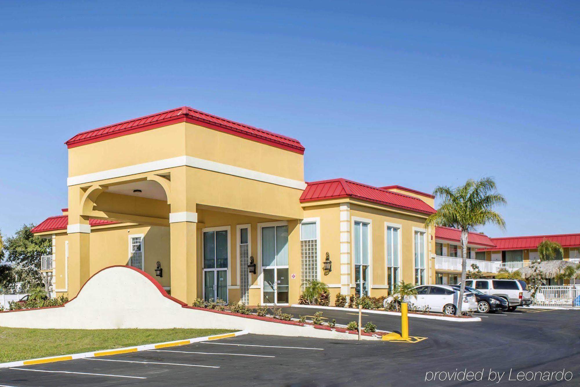 Rodeway Inn New Port Richey Bagian luar foto
